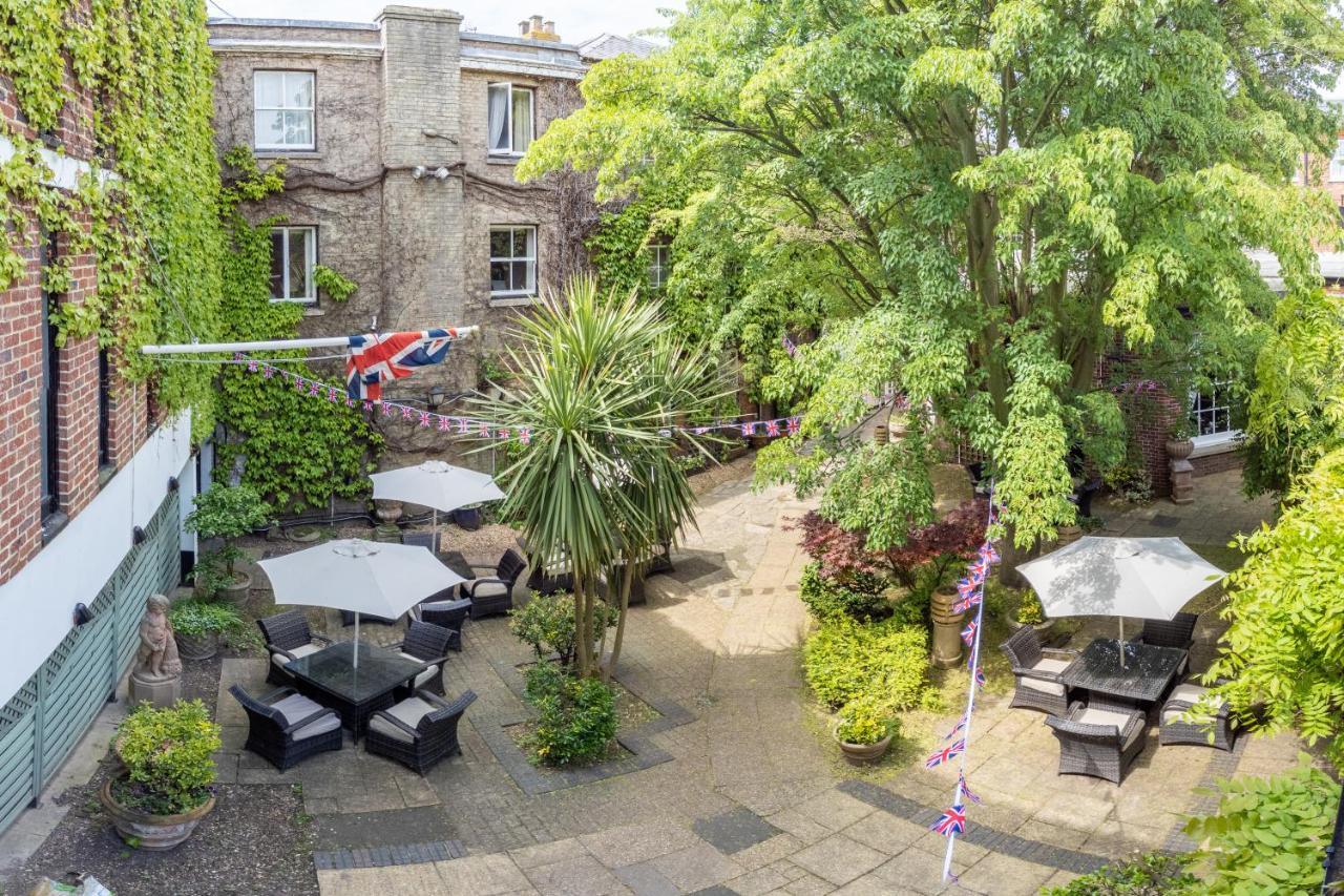Mercure Salisbury White Hart Hotel & Apartments Экстерьер фото