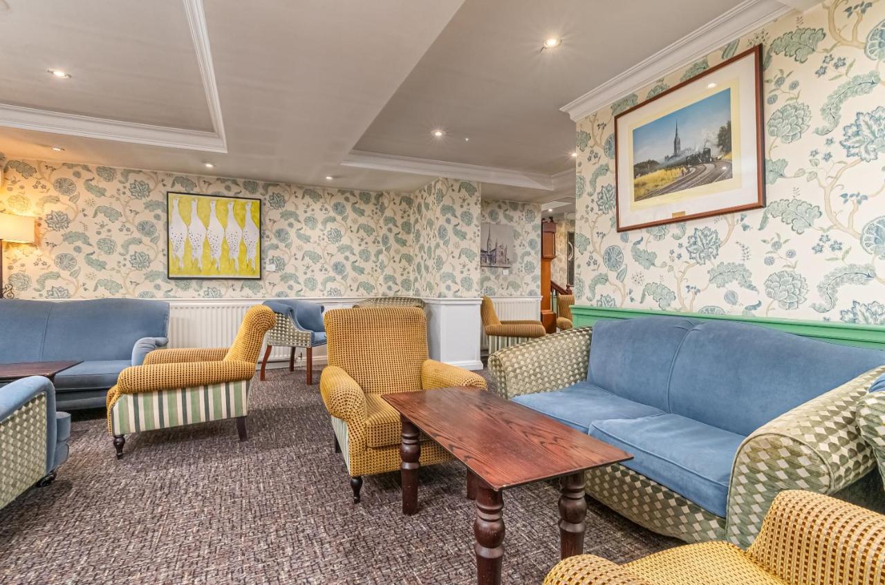 Mercure Salisbury White Hart Hotel & Apartments Экстерьер фото
