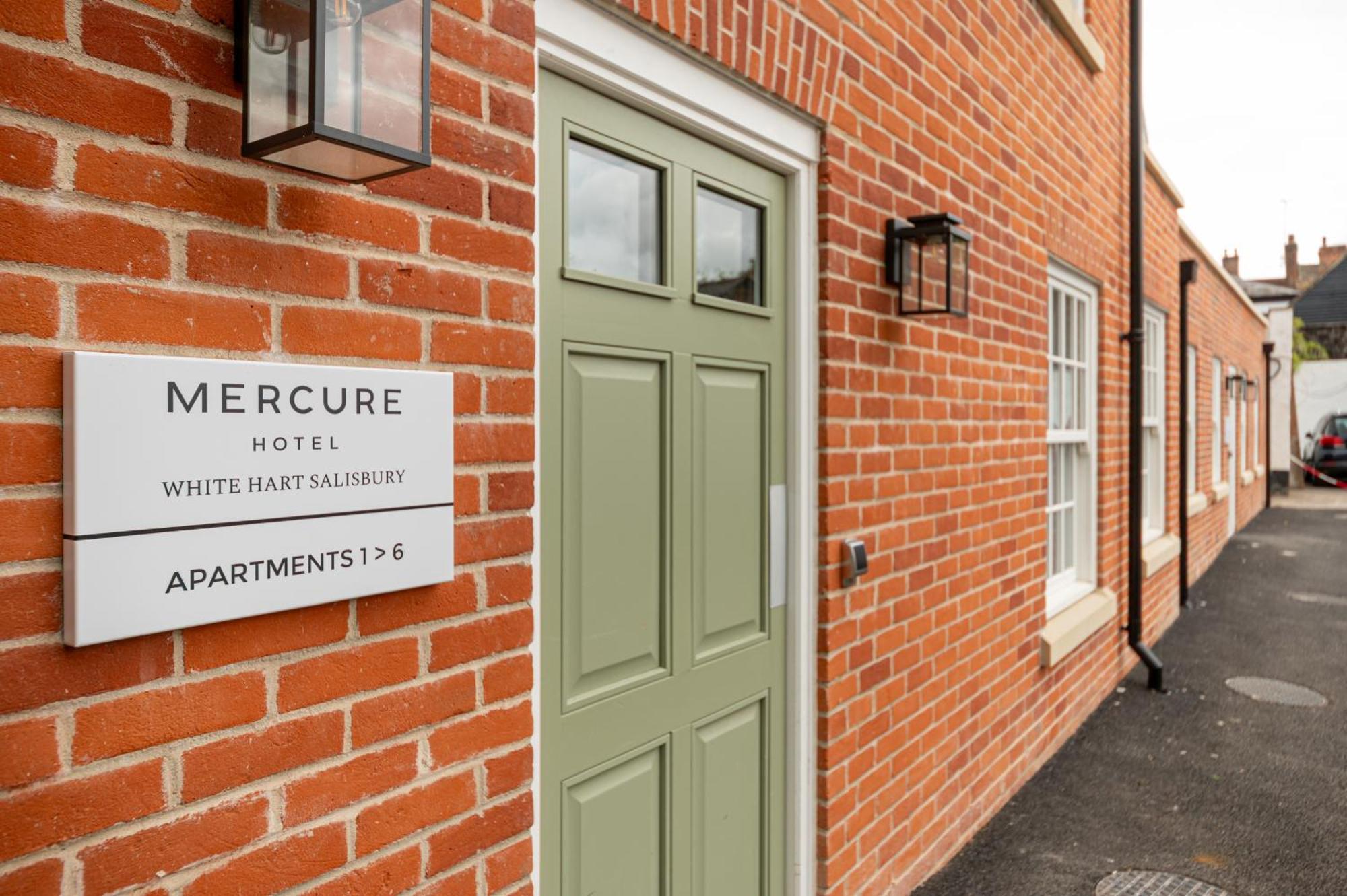 Mercure Salisbury White Hart Hotel & Apartments Экстерьер фото