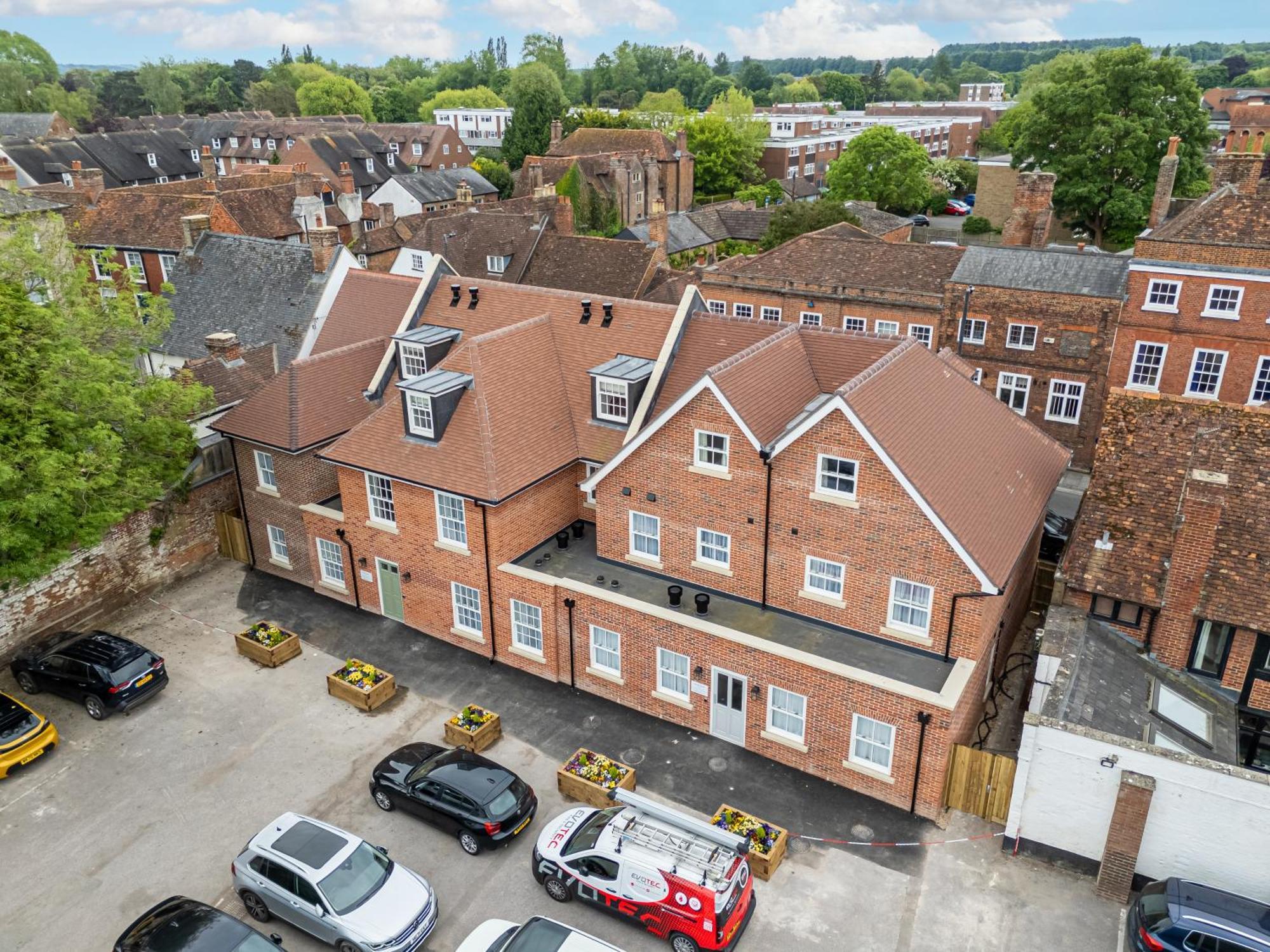 Mercure Salisbury White Hart Hotel & Apartments Экстерьер фото